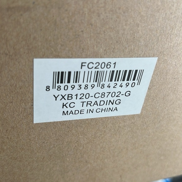 Two sake sets, vessel, and glasses - Picture 5 of 7